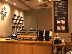 -星巴克臻选(杭州嘉里中心1F店)