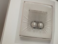 -胶囊画廊
