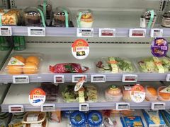 -便利蜂(河东区十一经路68号店)