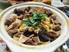 -山楂树融合菜餐厅
