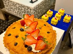 -广州万富希尔顿酒店·感趣自助餐厅·金秋蟹宴生蚝海鲜刺身