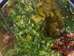 -云阿蛮云南生烫牛肉米线(奉贤路店)