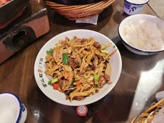 -富正毅三下锅·湘西韵味(天门山索道店)
