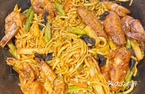 Shrimp and Chicken Noodles
