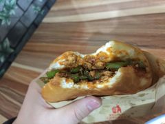 -老字号杨坡红油米线腊汁肉夹馍(东四道巷店)