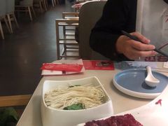 -左庭右院鲜牛肉火锅(浦江欢乐颂店)