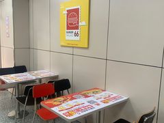 大堂-华莱士·全鸡汉堡(宝岗店)