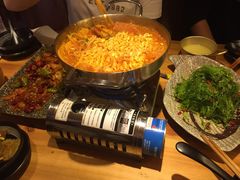 部队锅-小木屋米酒店总店