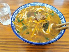 老酸菜牛肉面-陈八两面家(华孚写字楼店)