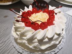 -红宝石·鲜奶小方·海派西点房(南丹店)