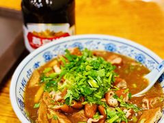 卤煮火烧-门框胡同百年卤煮(新街口店)