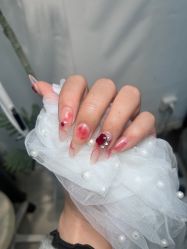 -UN·桃喜日系美睫美甲