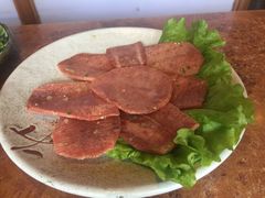 上等牛舌-炼火烤肉店