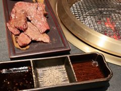 -铭牛烧肉·和牛海鲜自助(高新月牙湖店)