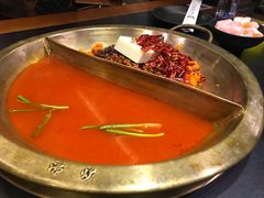 -沸炉重庆老火锅(军事博物馆店)