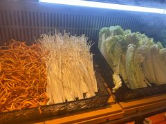 -牛YO寿喜烧·铁板烧和牛火锅自助(市府恒隆店)