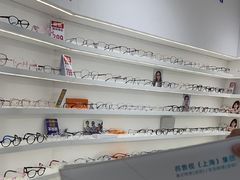 -美式眼镜·授权蔡司.依视路.尼康.豪雅.明月(南翔印象城店)