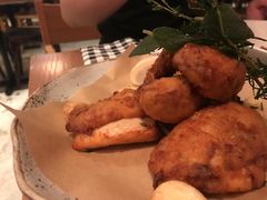 -ROAST coffee & eatery