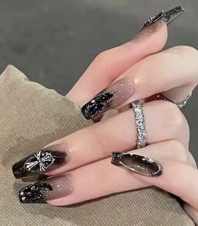 -悦指间美甲美睫