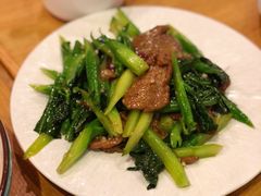 芥兰红腰豆炒牛肉-金翠河烧鹅粤式茶餐厅(龙湖三千集天街店)