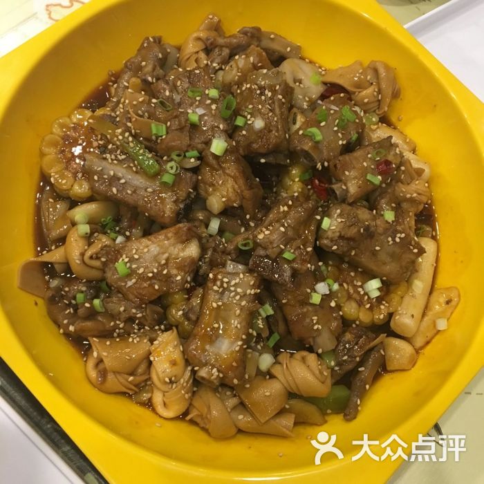 巴比酷肉蟹煲主題餐廳