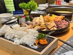 -一朵菌·野生菌探索家火锅(南亚店)