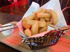 特色薯条配蒜泥蛋黄酱-Boxing Cat Brewery拳击猫精酿啤酒馆(永福店)