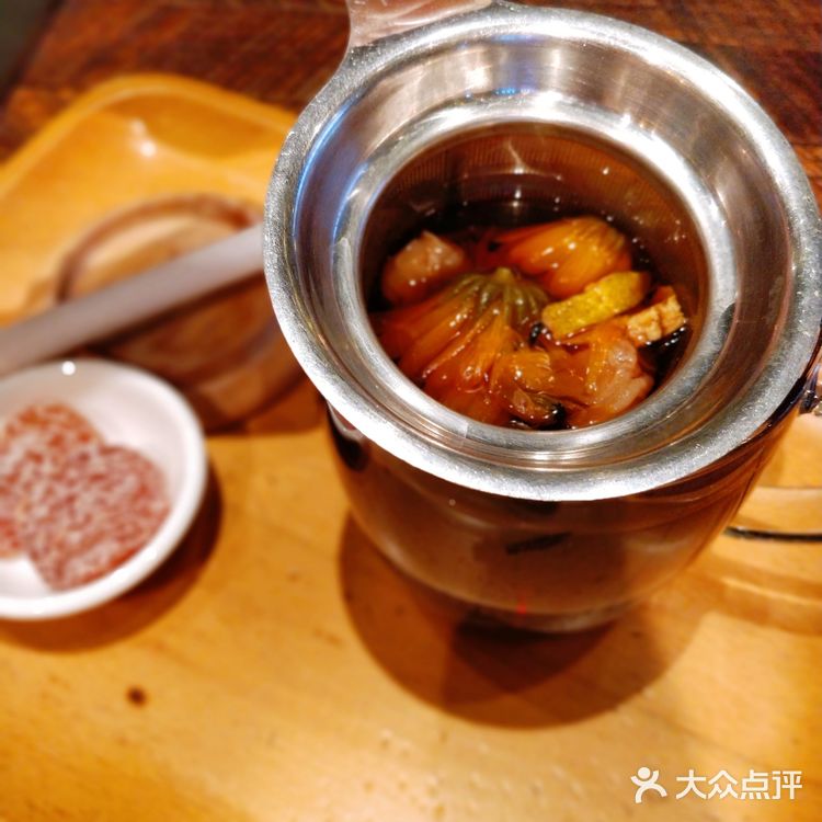 嫩绿茶💐