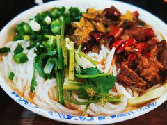 特色牛肉米线-食而百(北门大桥店)