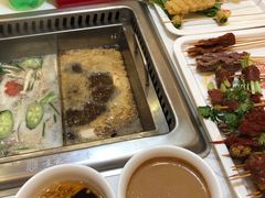 -袁记串串香(北国店)