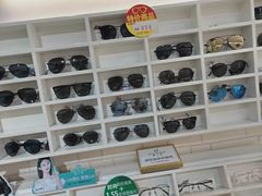 -诺柯视眼镜-蔡司依视路官方工厂店(淞南一店)