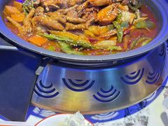 -徐记小怪兽肉蟹煲店(哈西万达金街店)