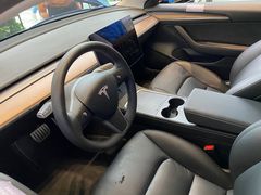 -TESLA 特斯拉(广州天环广场体验店)