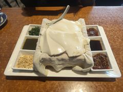 -95号酱骨·一块豆腐(展春园西路店)