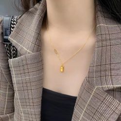 -周大福CHOW TAI FOOK(浦东八佰伴店)