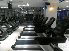 器械区-诺伯曼·运动会馆(新梦店)