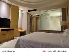 -宜昌均瑶国际酒店(宜昌CBD购物中心夷陵广场店)