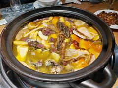 -一朵菌·野生菌探索家火锅(南亚店)
