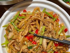 -聚鑫朋酸菜肥肠(九龙仓店)