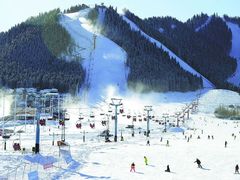 -丝绸之路山地度假区滑雪场