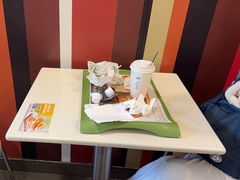 -麦当劳(乳山路店)
