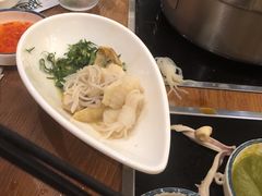 -樾餐厅泰式海鲜火锅(民歌湖店)