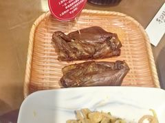 -东口码头·烧鸽子·鱼头泡饼·地方菜(金鹰悦城店)