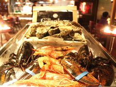 -恰餐厅及酒吧 CHAR Bar & Grill (北京丽都皇冠假日店)