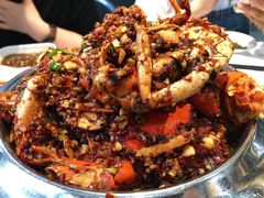 -凤凰路何眼镜香辣蟹(花果园店)