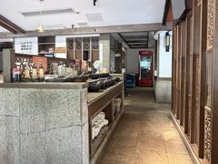 -佬土鹅肠火锅(解放路店)