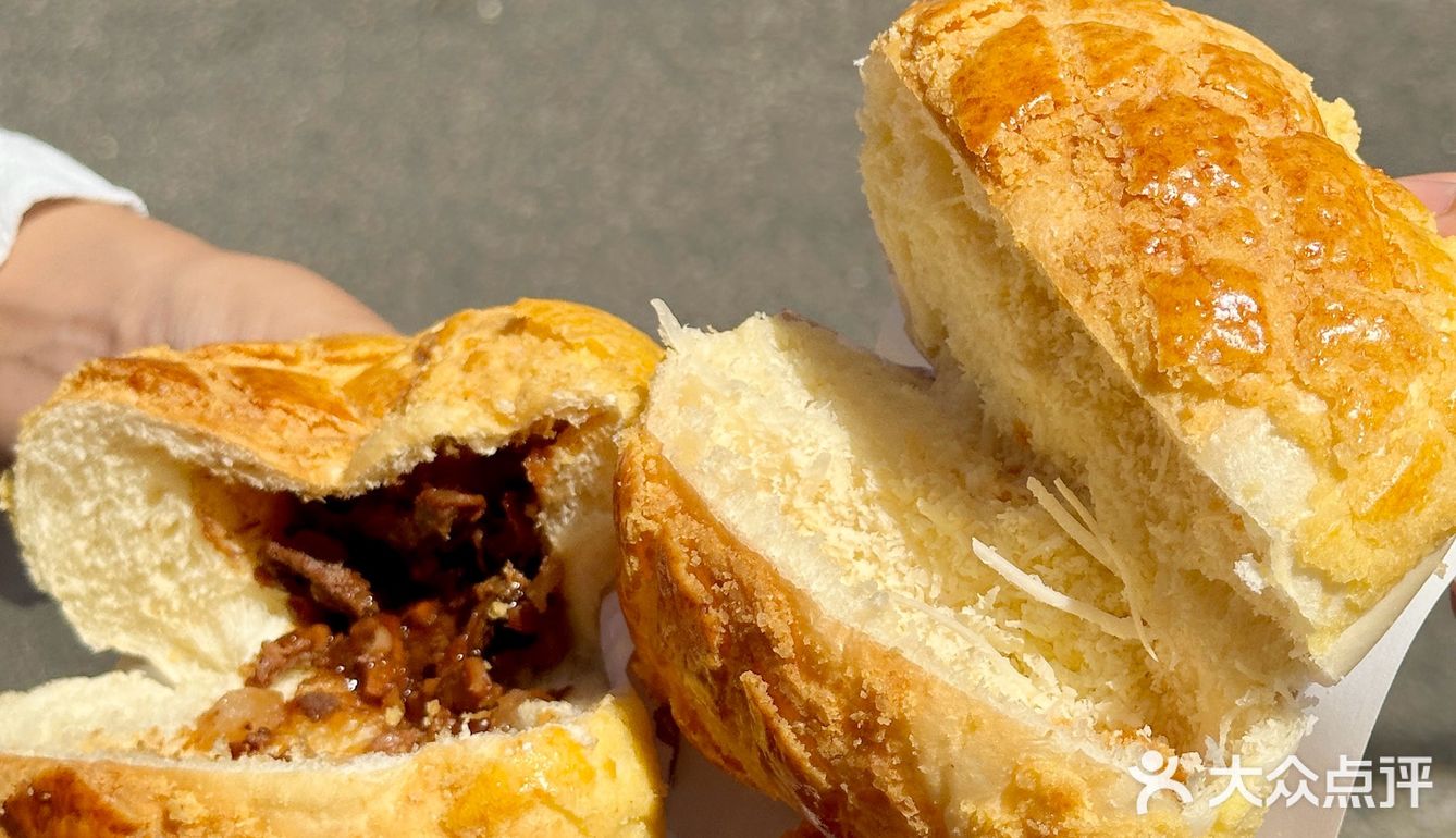 侨港这家菠萝包好吃到duò脚啊啊！