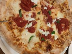 -城市大道红炉披萨烘焙坊