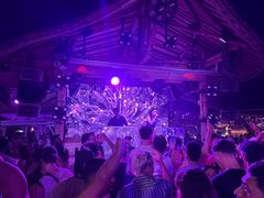 -FINNS Beach Club