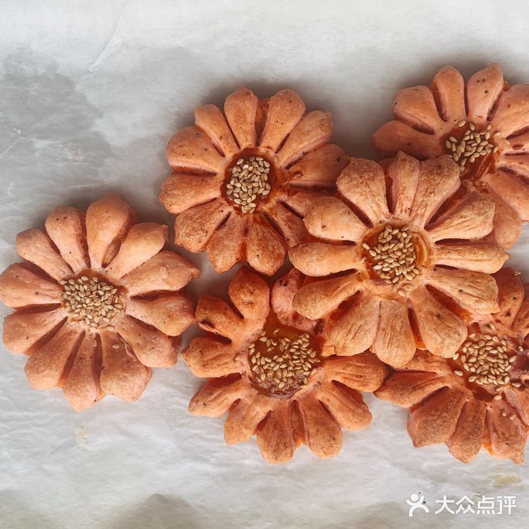 一款超级好看还可以吃的花花[加油]